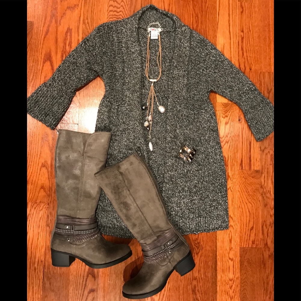 Grey & White Tweed Sweater Cardigan